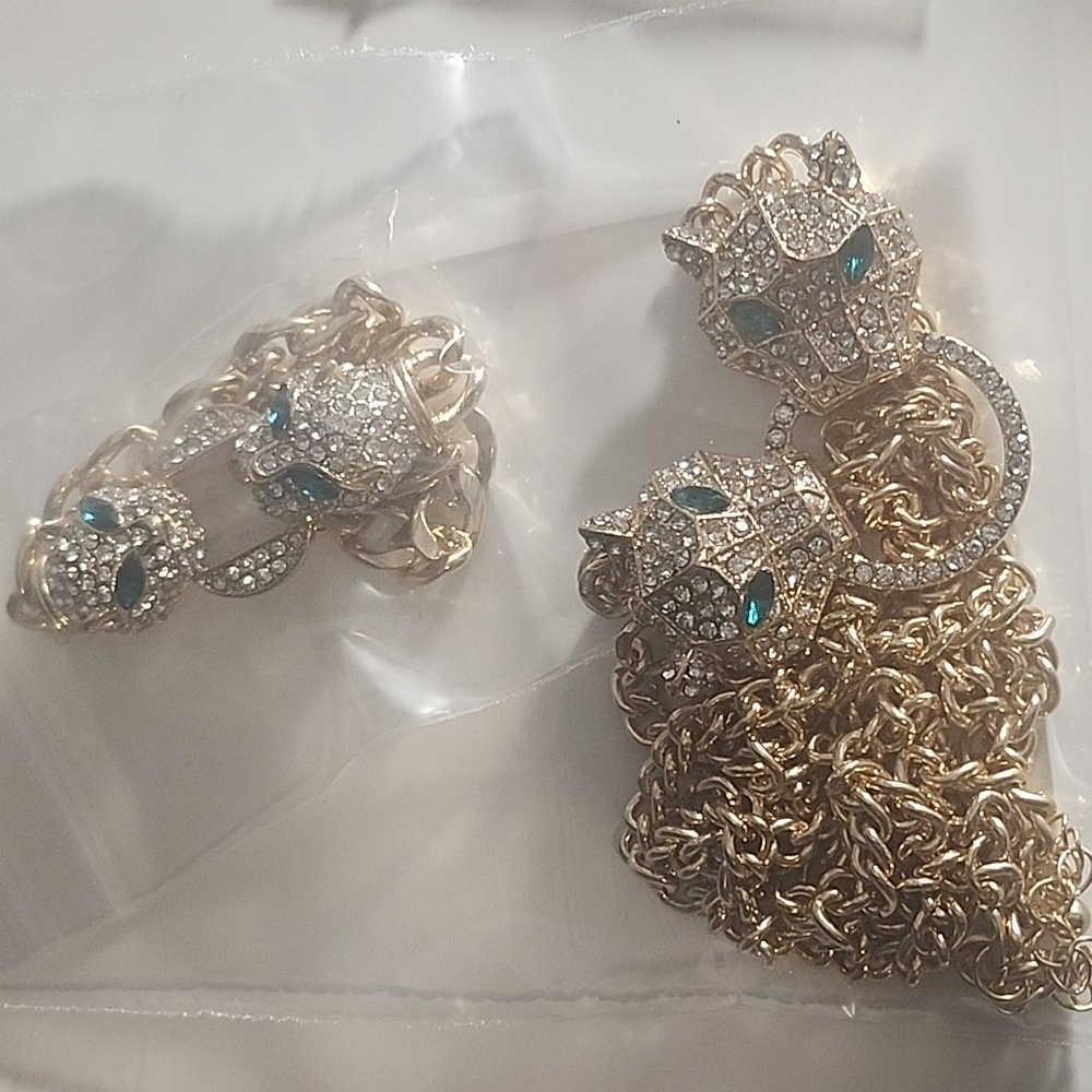 Jewelry - Picture 7 of 7